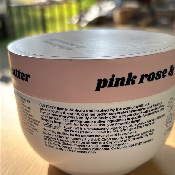 Ciroa Pink Moisturizer & Body Oil - Picture 4 of 7